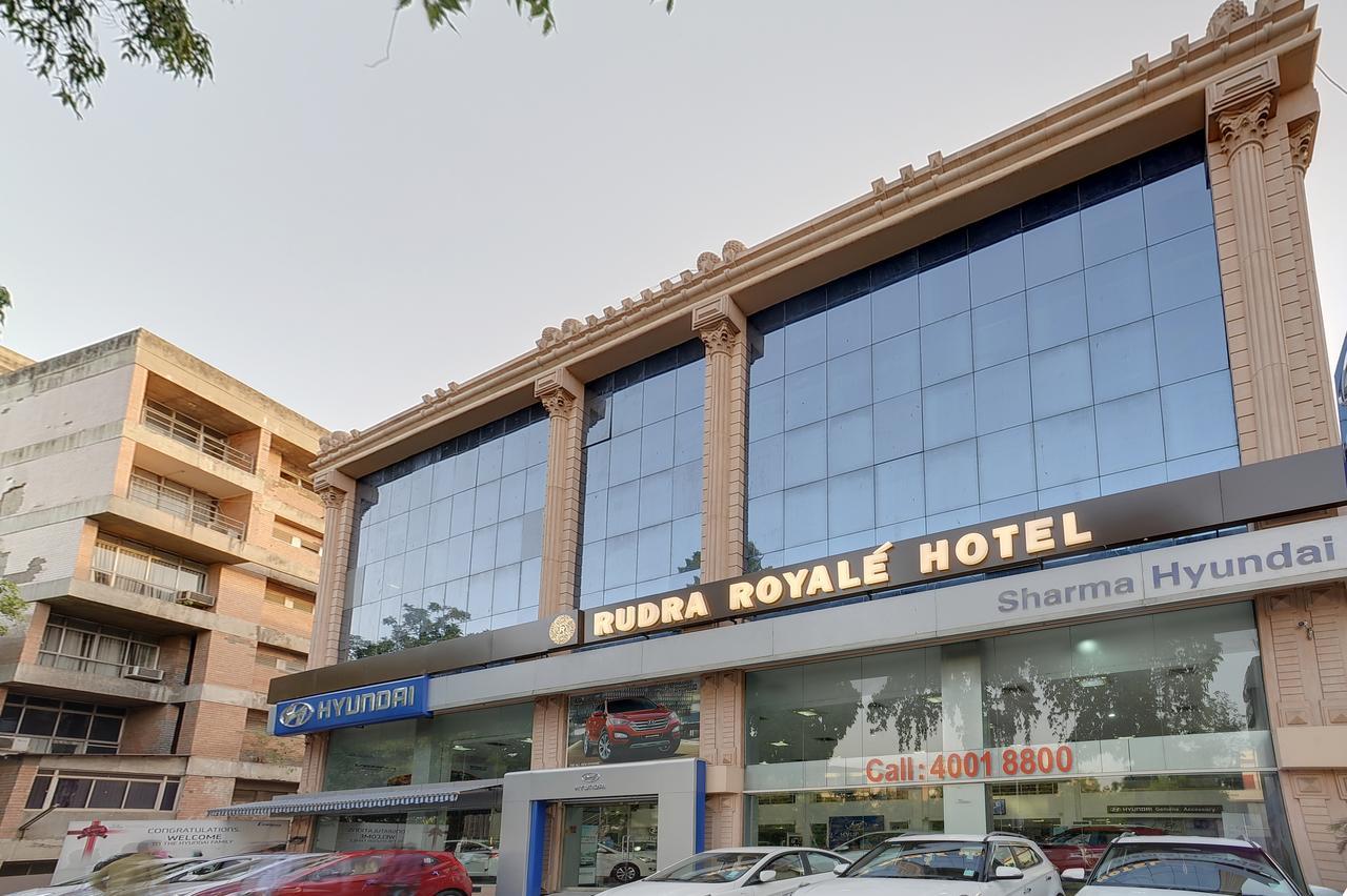 Rudra Royale Hotel Ахмедабад Екстер'єр фото